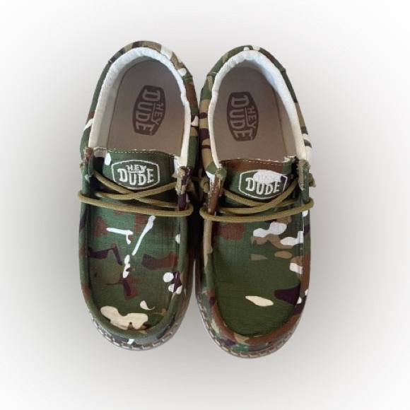 Kids Hey Dudes Camo Wally - Picture 1 of 8